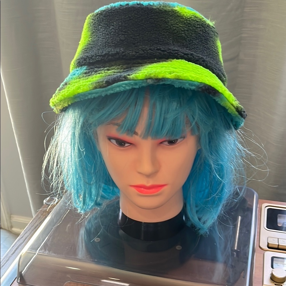 Green and Black Fleece Bucket Hat